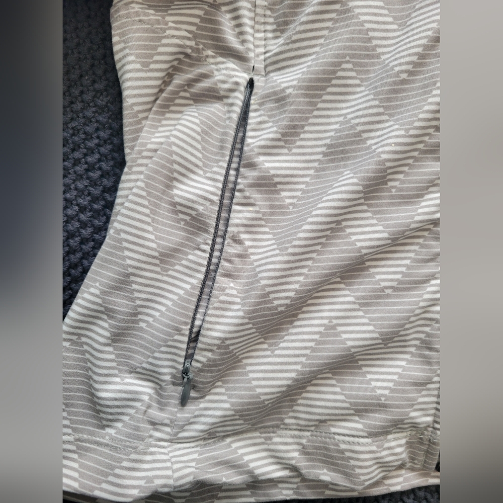 Merrel Chevron Pattern Zip Up - Picture 5 of 7